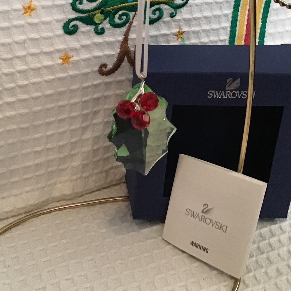 NWT Swarovski Holly Leaf - Retired piece